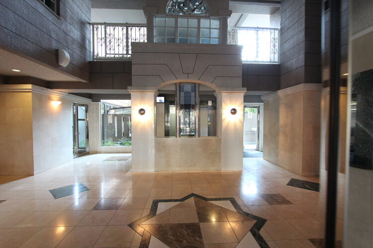 アンピール天神東